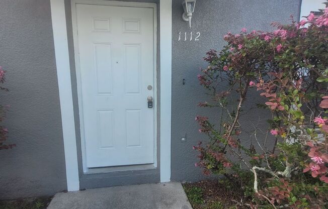 3 beds, 2 baths, $1,650