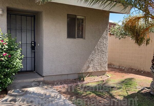 419 E CULLUMBER AVE