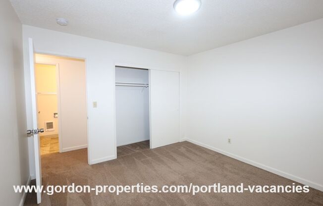 2 beds, 1 bath, $1,595