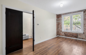 1241 Hubbard