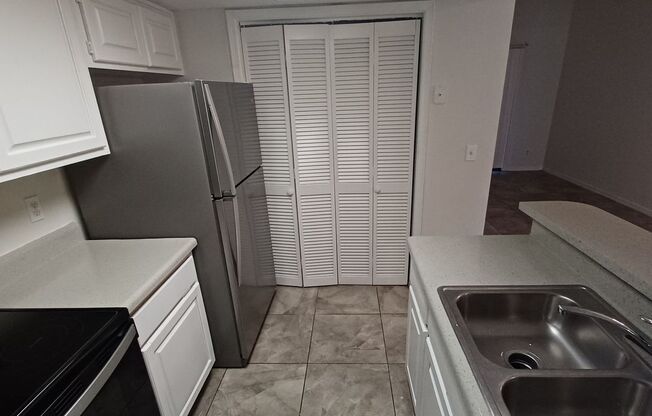 2 beds, 2 baths, $1,250