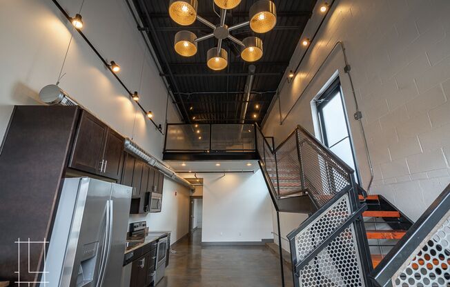 2 beds, 2 baths, $2,300, Unit 727 N. 4th St. Apt. 101