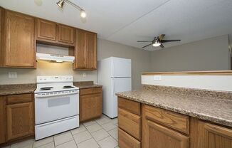 2 beds, 1.5 baths, $1,750, Unit Unit 1