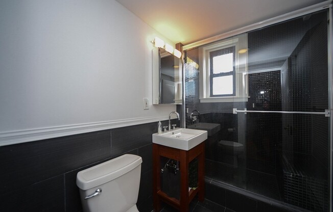 2 beds, 2 baths, 937 sqft, $5,500, Unit 63