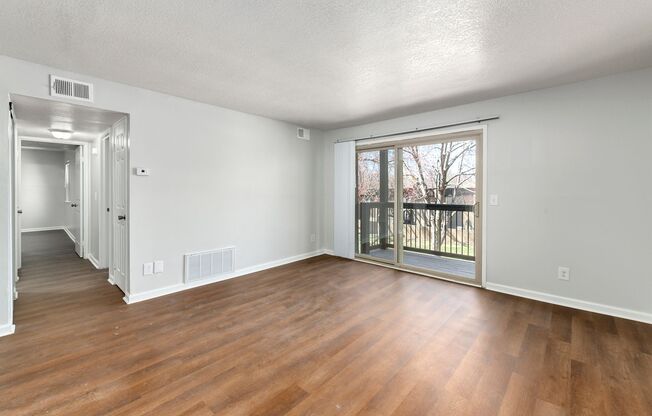 2 beds, 2 baths, 849 sqft, $1,200, Unit 1828-06