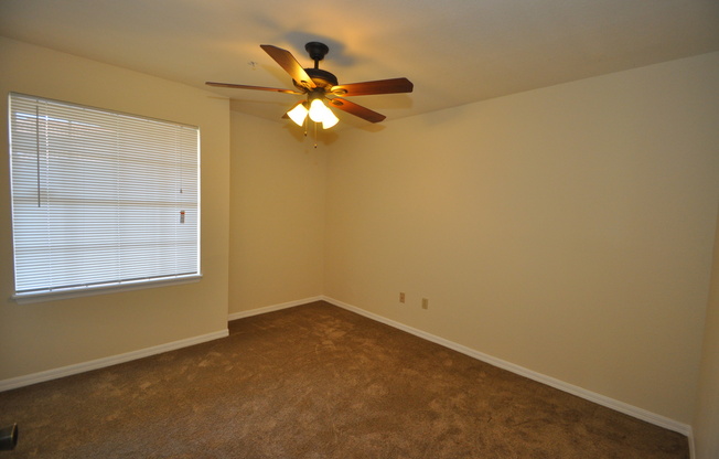 2 beds, 1 bath, $1,700