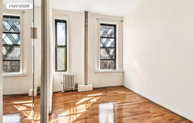 242 East 10th St
