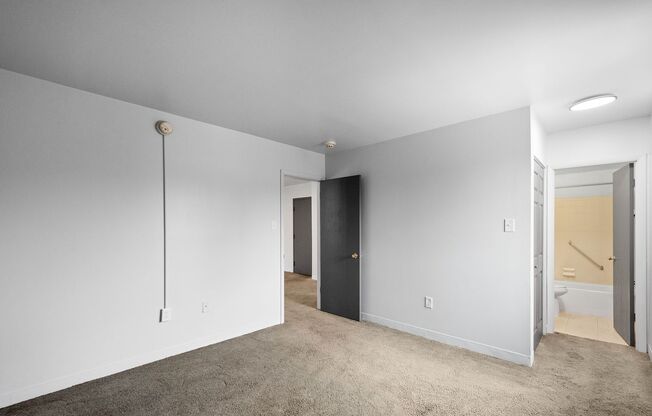 1 bed, 1 bath, 700 sqft, $799, Unit Apt #07