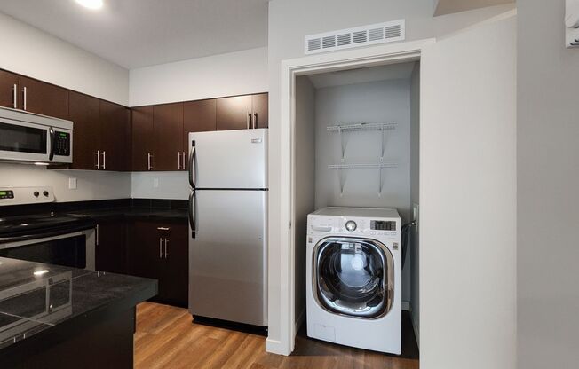 1 bed, 1 bath, 679 sqft, $2,605, Unit 404