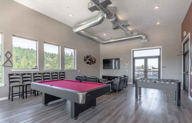 4 beds, 2 baths, $2,600, Unit 109-308