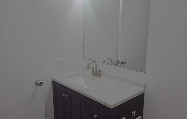 1 bed, 1 bath, 500 sqft, $1,745, Unit 55-31