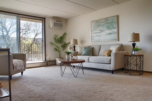 Living Room at Knollwood Towers West Apartments, Hopkins, 55343