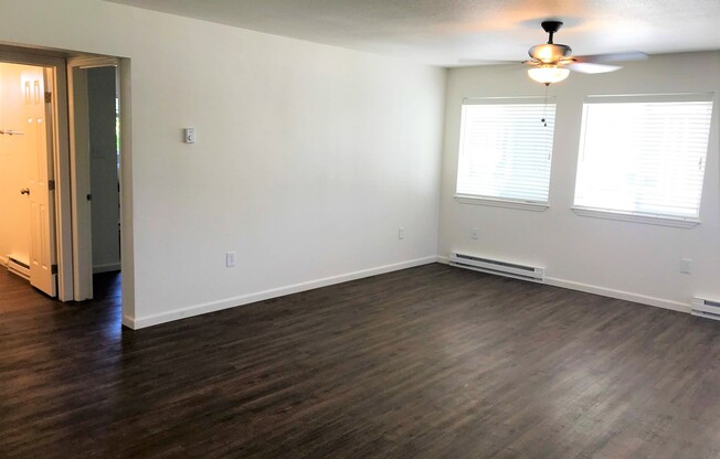 2 beds, 1.5 baths, 1,000 sqft, $1,300, Unit D