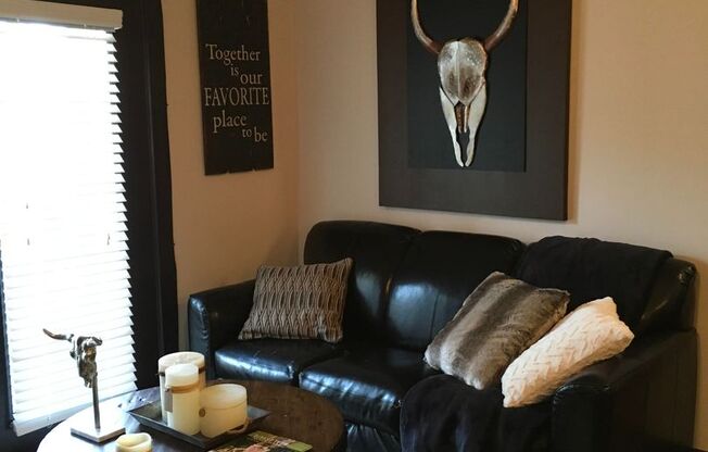 2 beds, 2 baths, 1,048 sqft, $1,650, Unit 4501-101