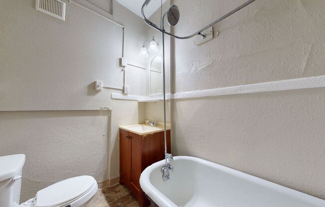 1 bed, 1 bath, 658 sqft, $1,595, Unit 110