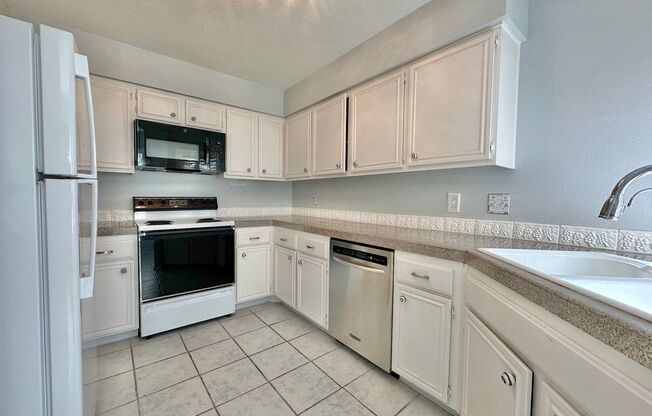 2 beds, 2 baths, $2,995