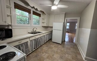 2 beds, 2 baths, $1,795, Unit UNIT B