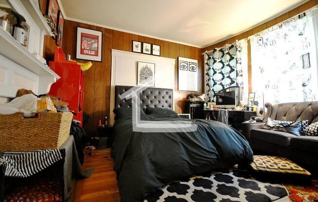 61 Royal St Apt 2