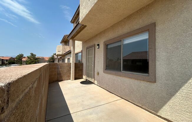 Fantastic LV views from Sunrise Mnt townhome