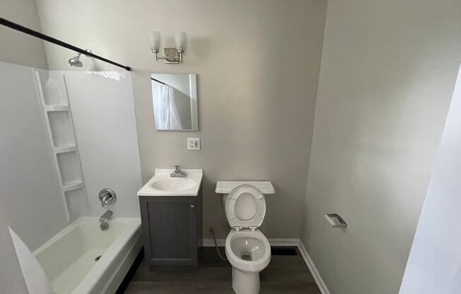 1 bed, 1 bath, 650 sqft, $650