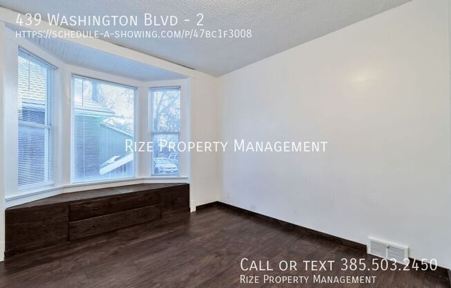 439 WASHINGTON BLVD