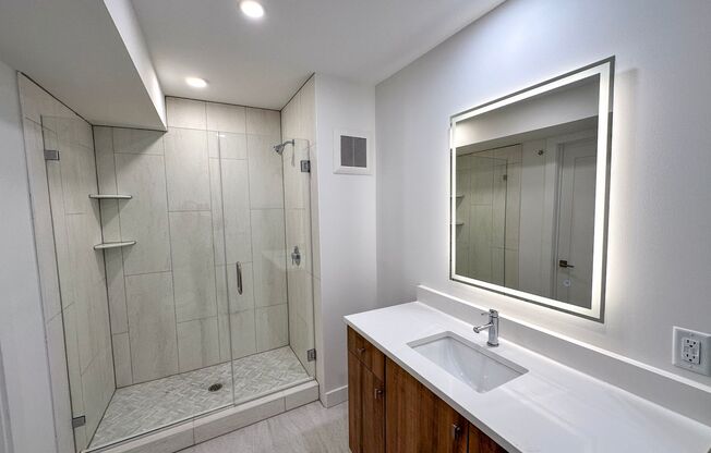 1 bed, 1.5 baths, 1,399 sqft, $3,725, Unit 302