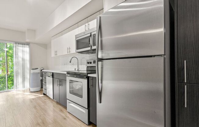 1 bed, 1 bath, 483 sqft, $1,695, Unit 227