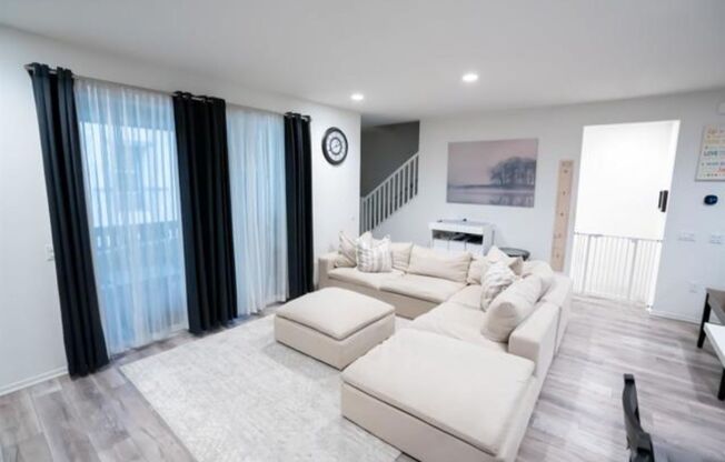 Vista Del Sur Townhome