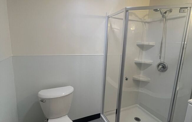 Studio, 1 bath, 300 sqft, $1,400, Unit 36