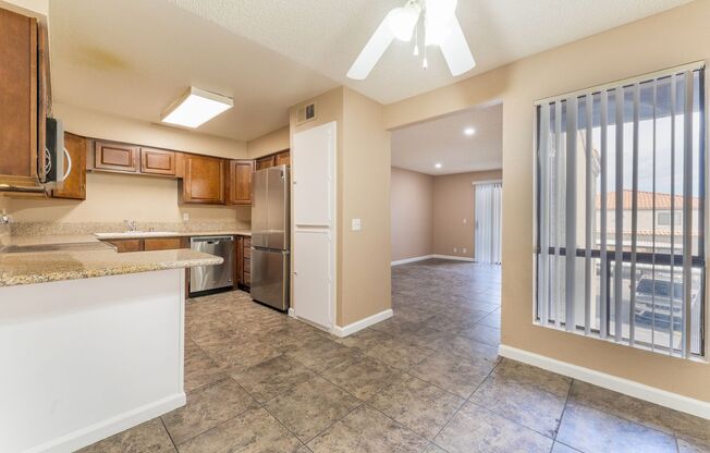 3 beds, 2 baths, $1,795, Unit # 2084