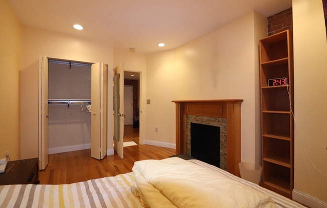 96 Gainsborough St.