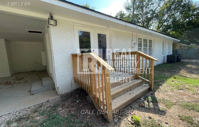 3 beds, 2 baths, $2,275