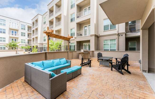 Courtyard Patio With Ample Sitting at Residences at 3000 Bardin Road, Grand Prairie, Texas