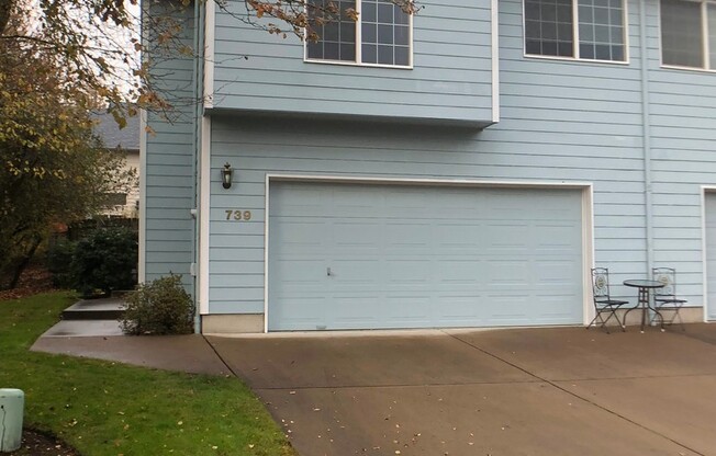 Townhome Near Samaritan Hospital