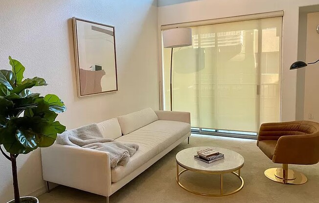 2 beds, 2 baths, 1,240 sqft, $3,750, Unit 450