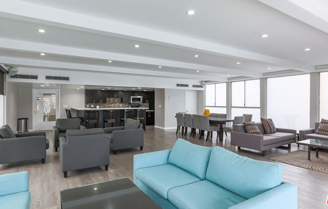 1 bed, 1.5 baths, 1,009 sqft, $3,990, Unit 1112