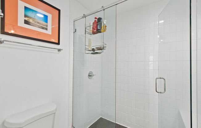 2 beds, 2 baths, $3,500, Unit # 3 A