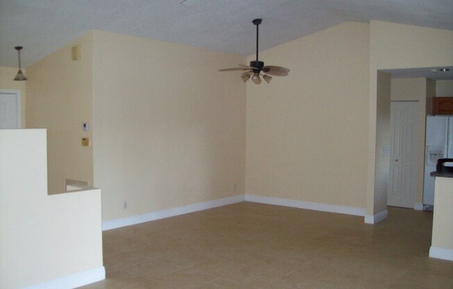 3 beds, 2 baths, $2,900