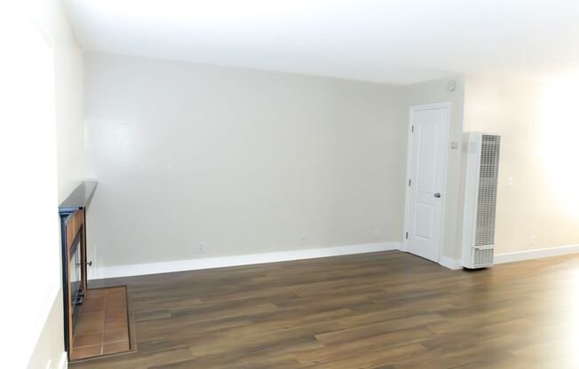 2 beds, 2 baths, 945 sqft, $2,650, Unit 69-202