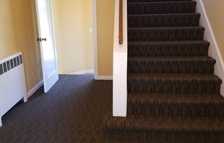 1 bed, 1 bath, 686 sqft, $1,525, Unit 38