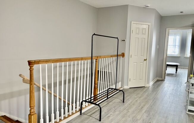 2 beds, 1 bath, 964 sqft, $1,400, Unit #3