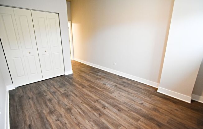 3 beds, 2 baths, 1,215 sqft, $4,800, Unit 3833-301