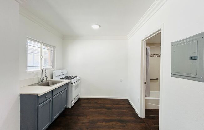 13035 San Fernando