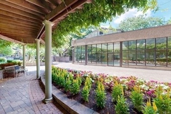 1 bed, 1 bath, 684 sqft, $3,050, Unit 420