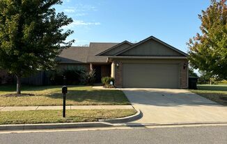 Well maintained home for lease!