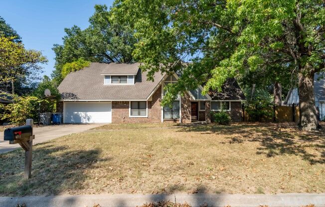 Spacious house in comfortable and quiet south Tulsa neighborhood