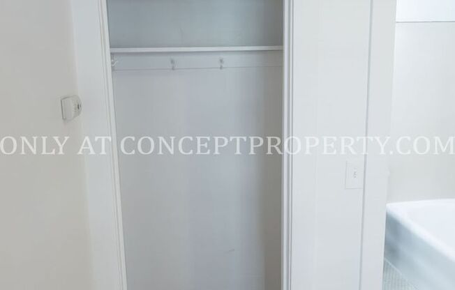 1 bed, 1 bath, 500 sqft, $999, Unit 13