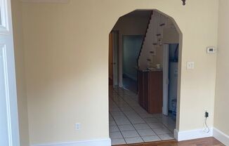 3 beds, 1 bath, $2,500