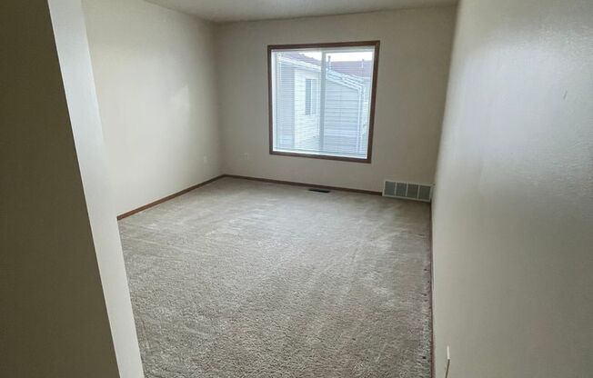 1 bed, 1 bath, 735 sqft, $936, Unit 305N