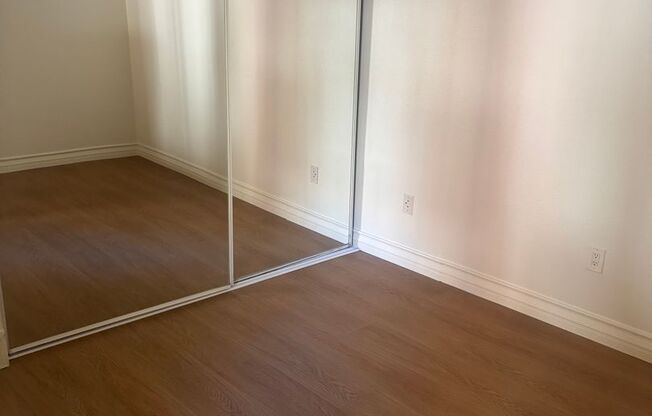2 beds, 2 baths, $1,800, Unit Unit 123